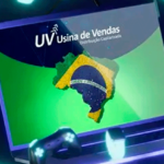 Bandeira do Brasil com o logo Usina de Vendas